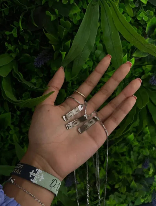 EverEyes™ Necklace